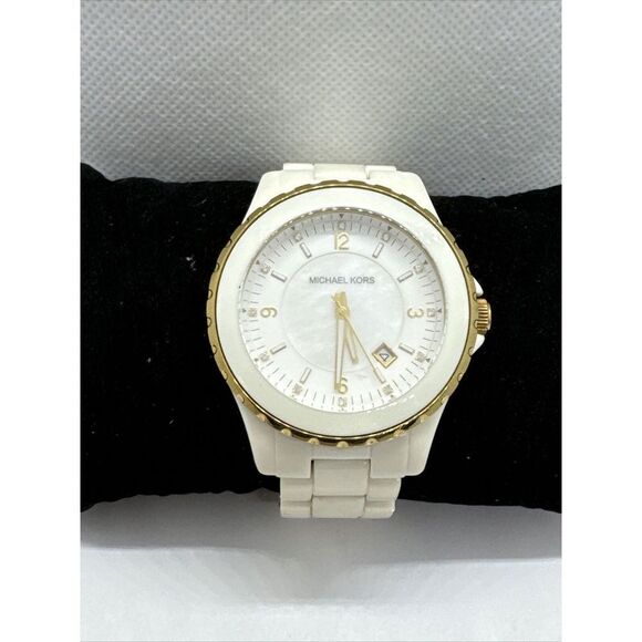 Michael Kors MM5249 Women's White Acrylic Analog Dial Quartz Wrist Watch JNA282 - Picture 1 of 11